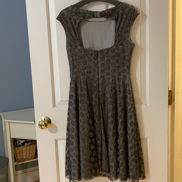 London Times Sparkling Charcoal dress - Picture 2 of 2